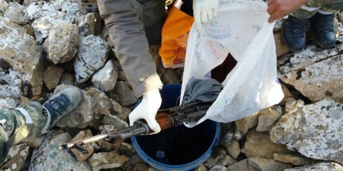 Bitlis’te Toprağa Gömülü Silah Ve Mühimmat Bulundu