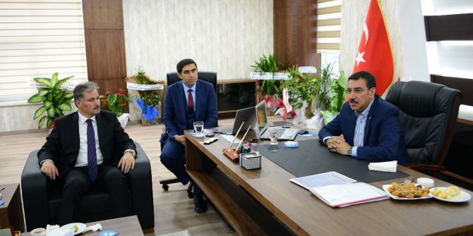 Bakan Tüfenkci Maski’nin Yeni Binasında İncelemelerde Bulundu