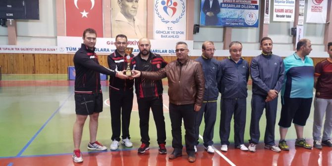 Neü Masa Tenisi Takımı Nevşehir Şampiyonu Oldu