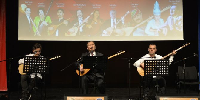 Aşıklar Bam Teline Dokundu