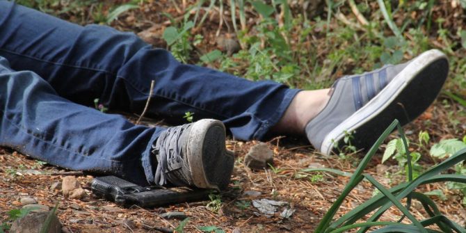 ’Polise Teslim Edilmesi Dileğiyle’ Mektup Bırakıp İntihar Etti