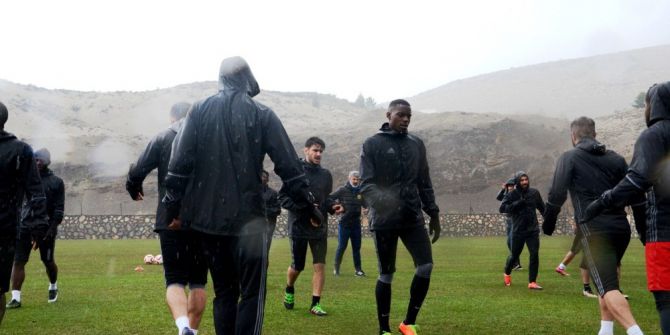 Evkur Yeni Malatyaspor Yağmur Altında Çalıştı