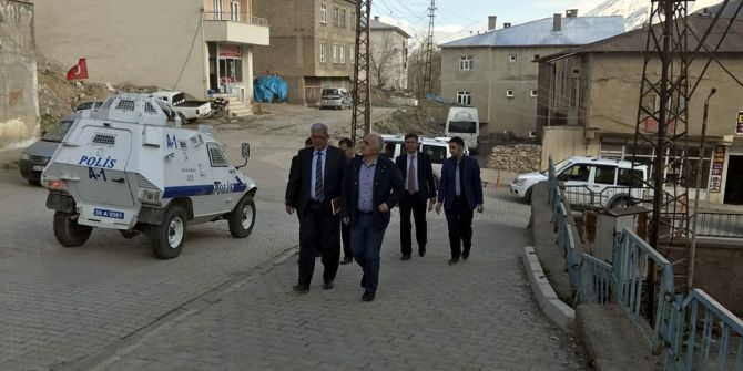 Sivas Belediyesi’nden Şemdinli Belediyesi’ne Destek