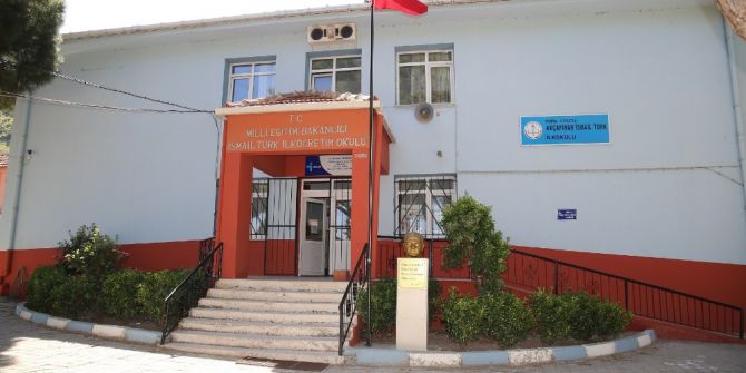 İsmail Türk Ortaokulu Yeni Görünümüne Kavuştu