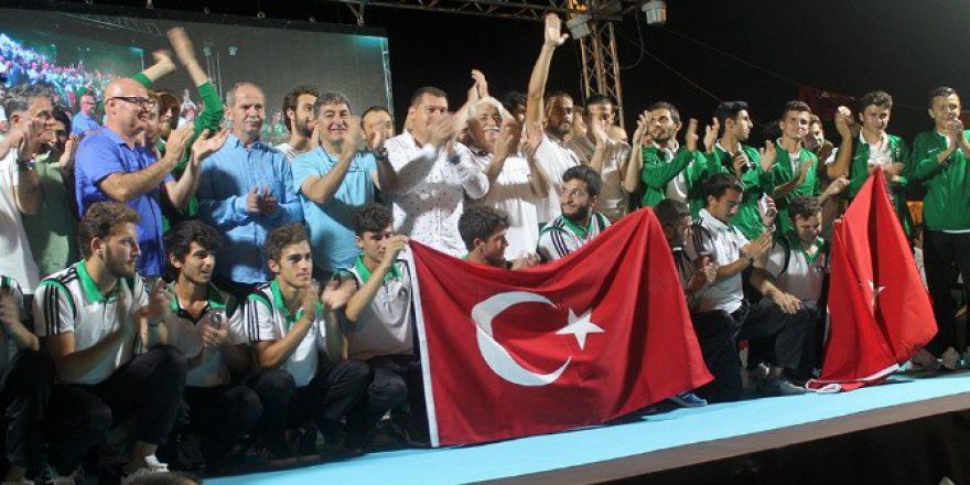 Sakaryaspor Demokrasi Nöbetinde