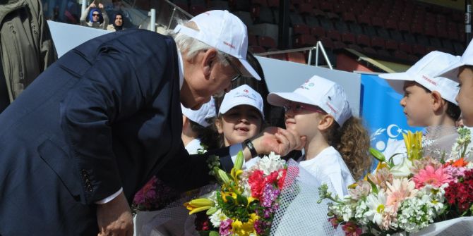 2. Geleneksel İlkokullararası Spor Şenliği Başladı