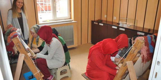 Engelliler İlmek İlmek Halı Dokuyor