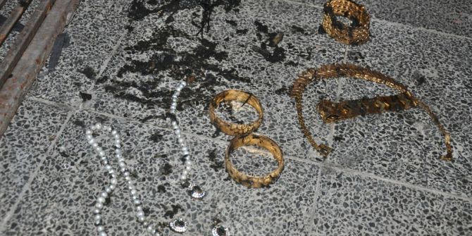 Çalınan Altınlar Evin Kanalizasyonundan Çıktı