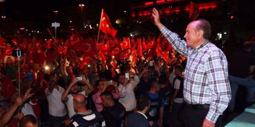 Başkan Topbaş, Güngörenlilerle Nöbette