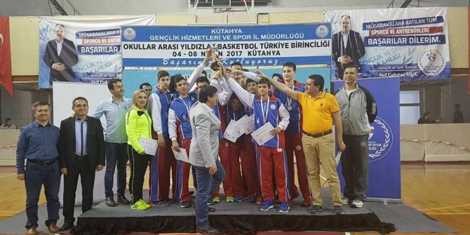 Bursalı Öğrencilerin Basketbol Başarısı