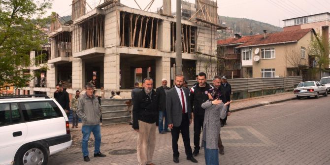 İzmit Belediyesi Mahalle İnceleme Gezileri Devam Ediyor