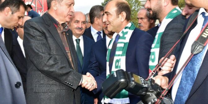 Başkan Edebali’nin Cumhurbaşkanı Erdoğan İçin Okuduğu Şiir Tıklanma Rekorları Kırıyor