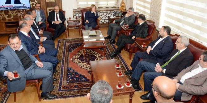 Aksaray, Kırşehir-ulukışla Demiryolu Hattına Kavuşuyor