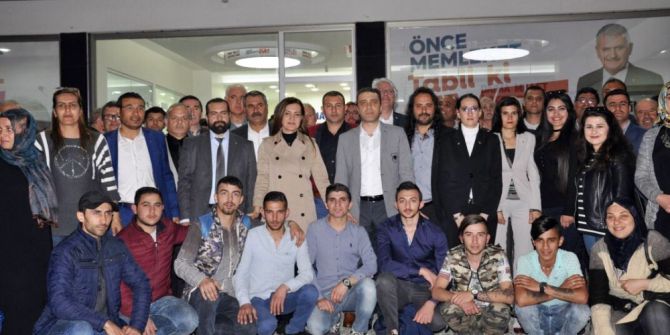 Chp’den Ak Parti’ye Toplu Katılım