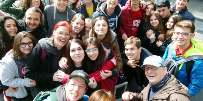 Gençler Şarkılarıyla Önyargıları Kırdı