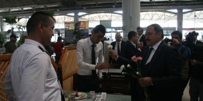 Bakan Eroğlu’ndan Referandum Günü Hava Tahmin