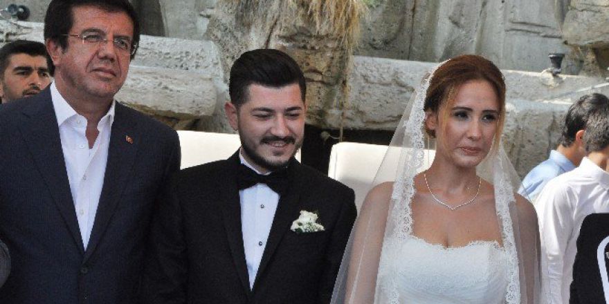 Ekonomi Bakanı Nihat Zeybekci Denizli’de