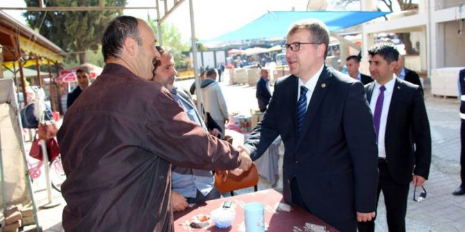 Milletvekili Eldemir, Cuma Pazarında Vatandaşlara Yeni Anayasayı Anlattı