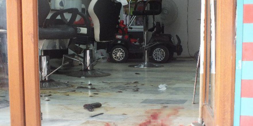 Malazgirt’te Polise Bıçaklı Saldırı