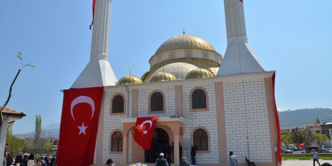 Ayşe Hatun Camii İbadete Açıldı