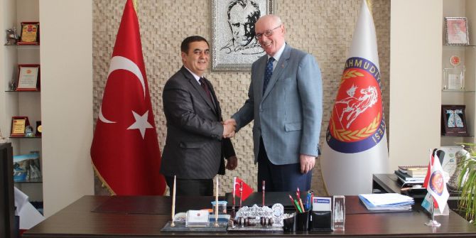 Başkan Kurt Mahmudiye’de