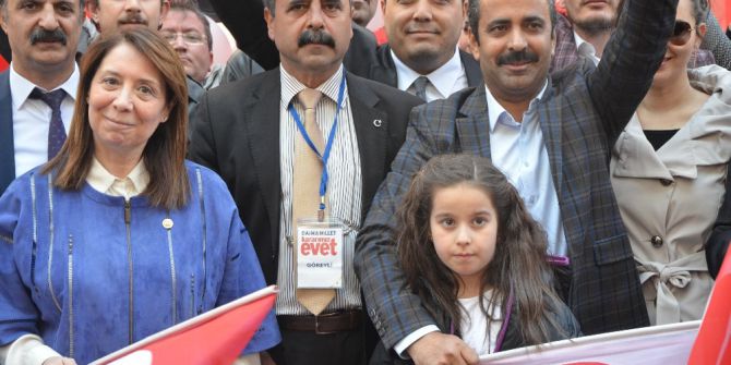 ’Evet’ Çadırında Memur-sen’in ’Evet’ Açıklaması