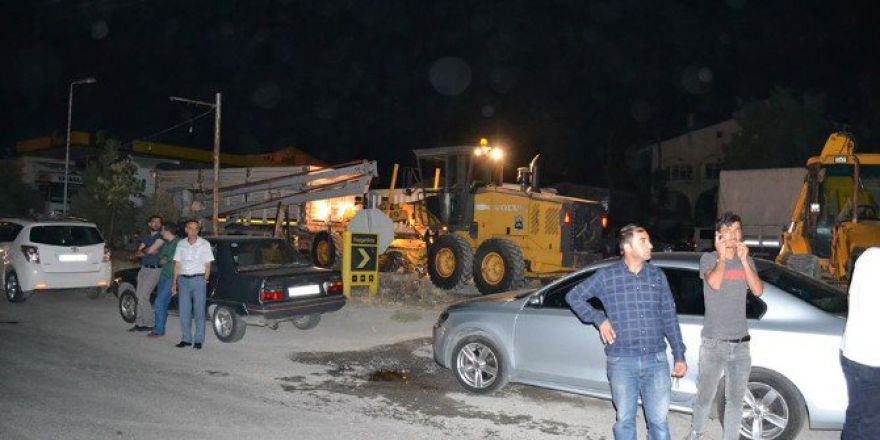 Tatvan’da “İkinci Darbe Girişimi” Halkı Sokağa Döktü