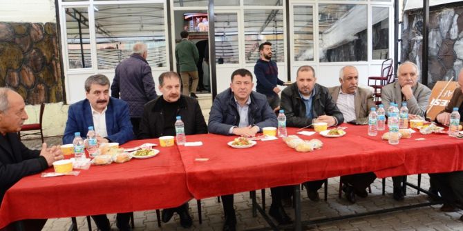 Chp Genel Başkan Yardımcısı Ağbaba Spor Camiasıyla Bir Araya Geldi