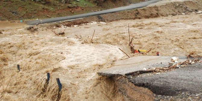 Bitlis’i Sel Aldı