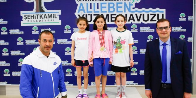 Kulaçlar Minik, Bayram Coşkusu Büyük