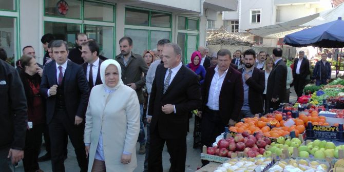 Bakan Özlü Akçakoca’da