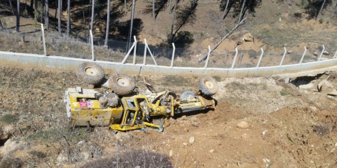 Greyderin Altında Kalan Operatör Hayatını Kaybetti