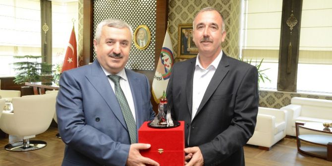 Emekli Personelden Başkan Baran’a Veda Ziyareti