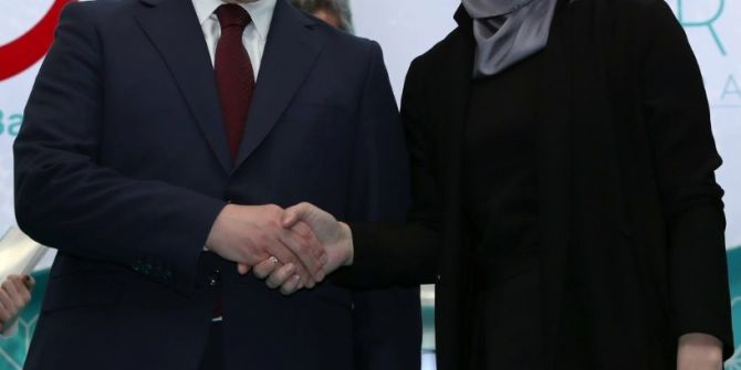 Yılda Bin 400 Doğum Yaptırdı, Yılın Hekimi Seçildi