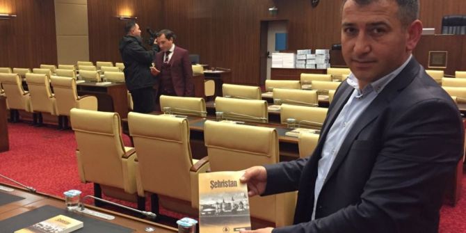 Pursaklar Belediyesinden Şehirciliğe Kitaplı Destek