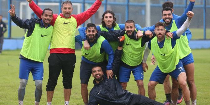 Adana Demirspor, Giresunspor Maçı Hazırlıklarını Tek Antrenmanla Sürdürdü