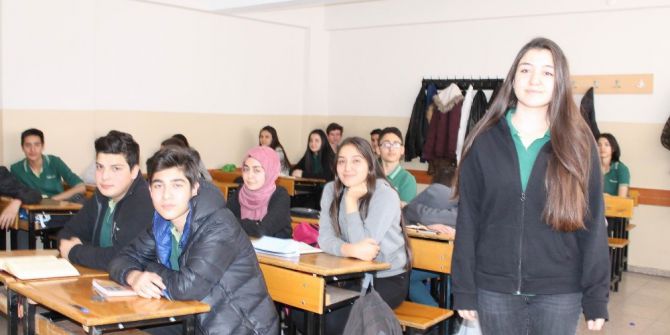 Liseli Öğrenci 15 Temmuz Gecesini Yazdığı Yarışmada Birinci Oldu