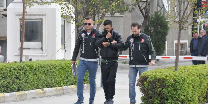 Uyuşturucu Ticareti Yaptığı İddia Edilen Şahıs Adliyeye Sevk Edildi