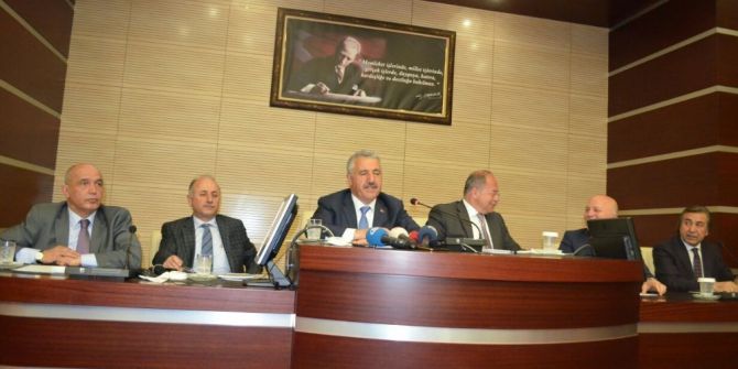 Ilıcalı’nın Tramvay Projesine Bakan Arslan’dan Destek