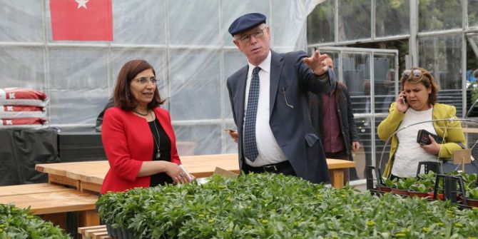 Başkan Kurt, Park Ve Bahçeler Müdürlüğünü Gezdi