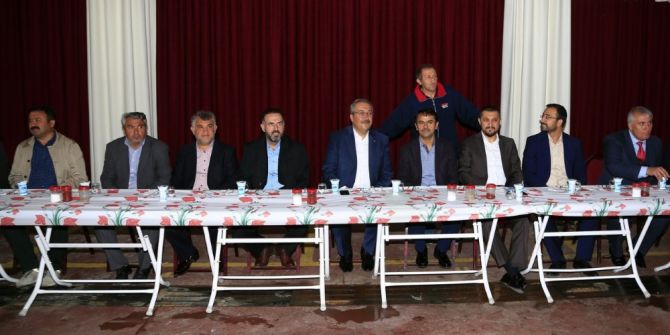 Ünver, Şehit Yakınları Ve Gazilere Yemek Verdi