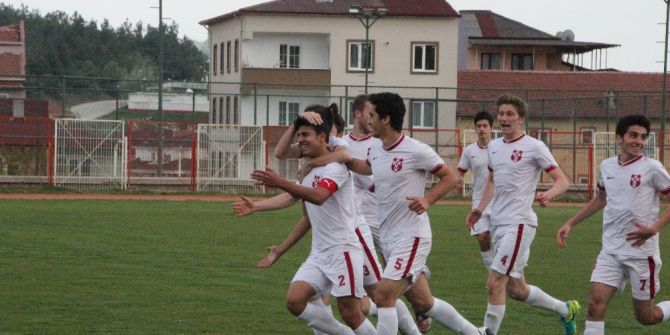 U17 Türkiye Şampiyonası 2. Kademe Müsabakalarından İstanbul Ve Eskişehir Temsilcileri Finale Adını Yazdırdı