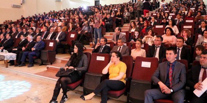 Edremit’te 260 Öğretmen Başarı Belgesi Aldı