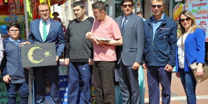 Edirne’de Otizm Farkındalık Sergisi Açıldı