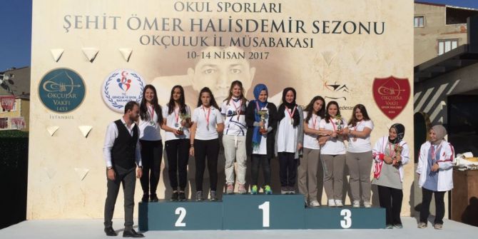 İhlas Koleji Genç Bayan Okçuluk Takımı İstanbul Şampiyonu Oldu