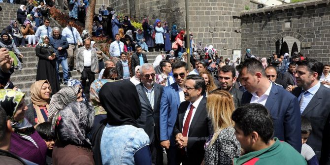 "Devletin Kaynaklarını Milletimiz İçin Kullanıyoruz"