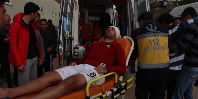 Mersin’de Amatör Maçta Ortalık Karıştı