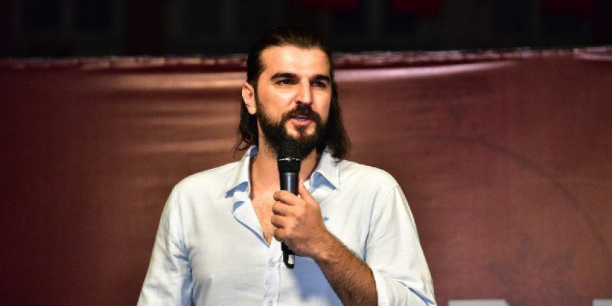 Kurtlar Vadisinin Şamil’i Manisa’daki Demokrasi Nöbetine Katıldı