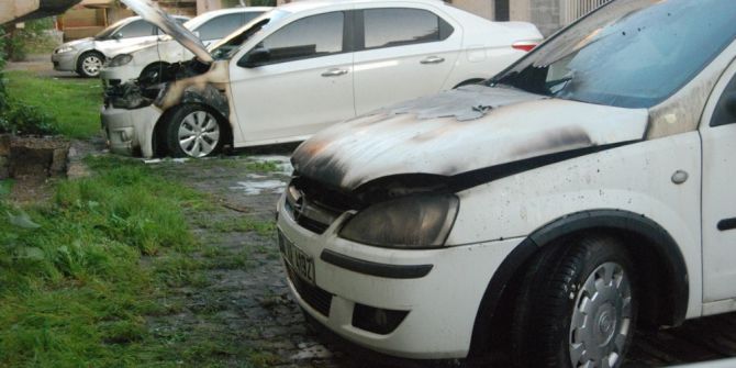 Şanlıurfa’da 5 Araç Kundaklandı