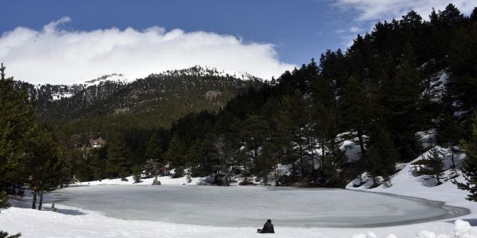 Limni Gölü’nün Buzu Çözülmüyor
